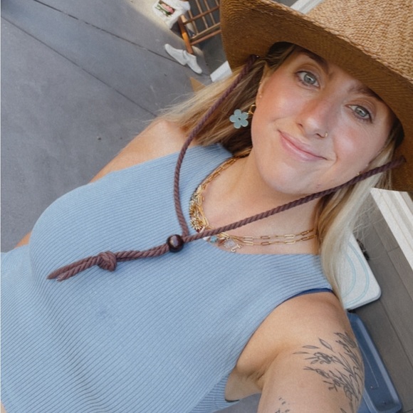 Dog Mom & Lover Girl 🩷 - Picture 3 of 4